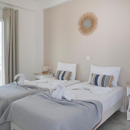 Ayeri Hotel Párosz Kültér fotó