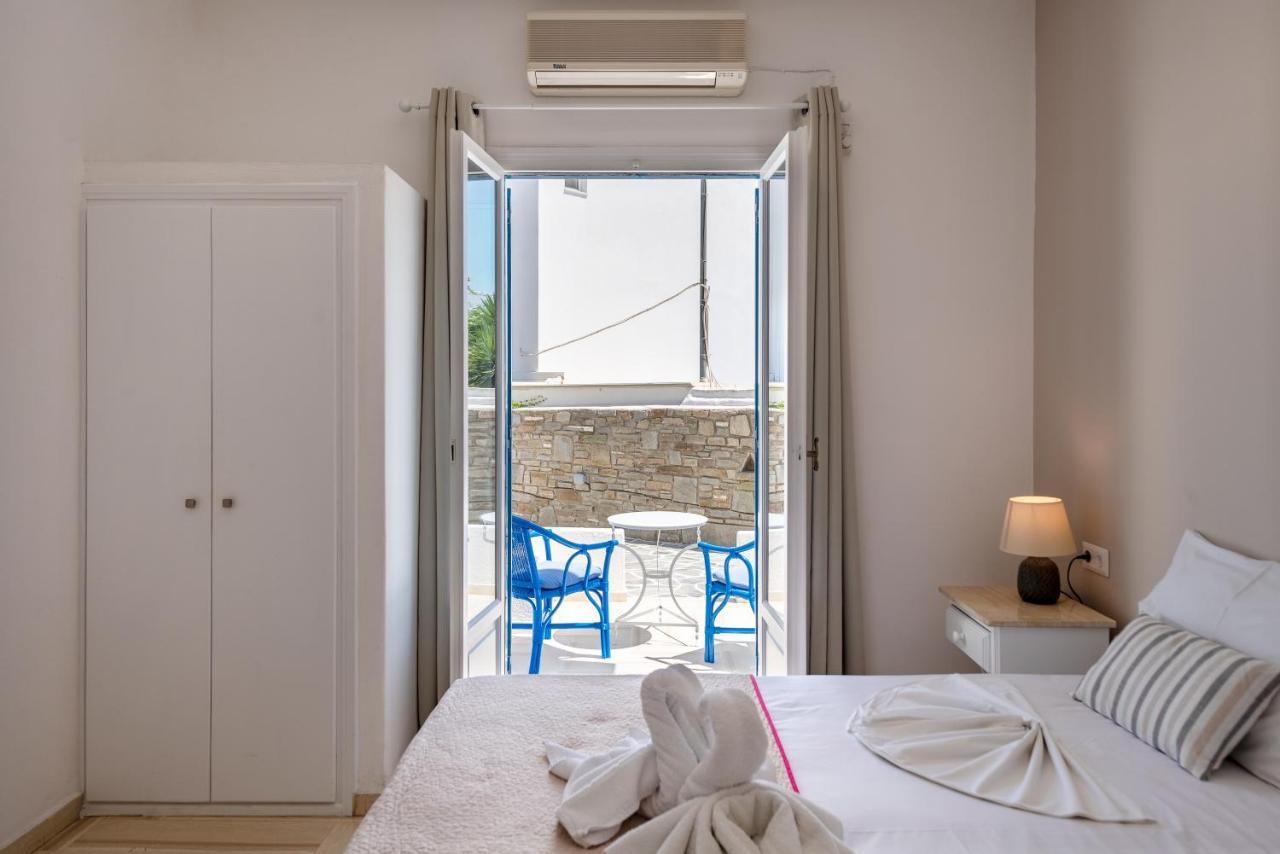 Ayeri Hotel Párosz Kültér fotó