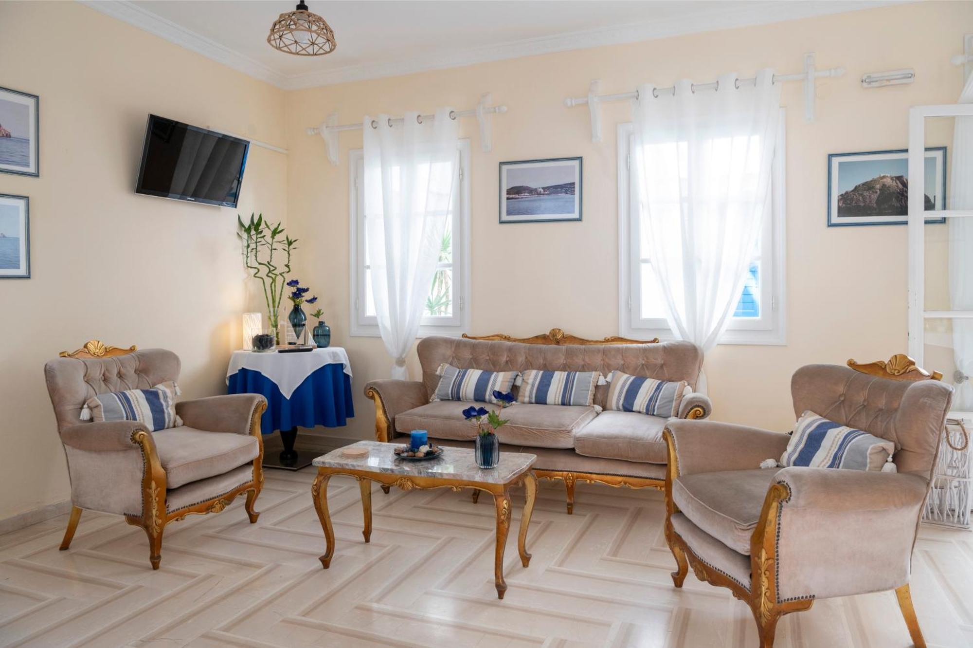 Ayeri Hotel Párosz Kültér fotó